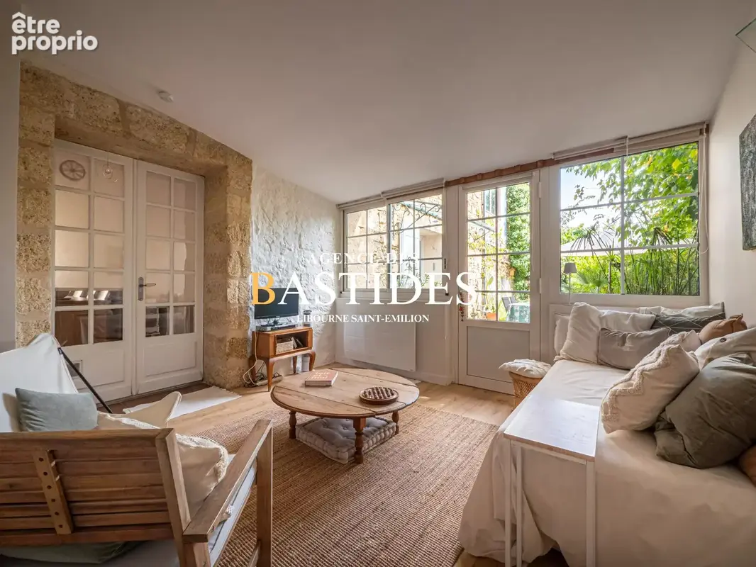 Charmante maison en pierre au coeur de Guitres - photo 3