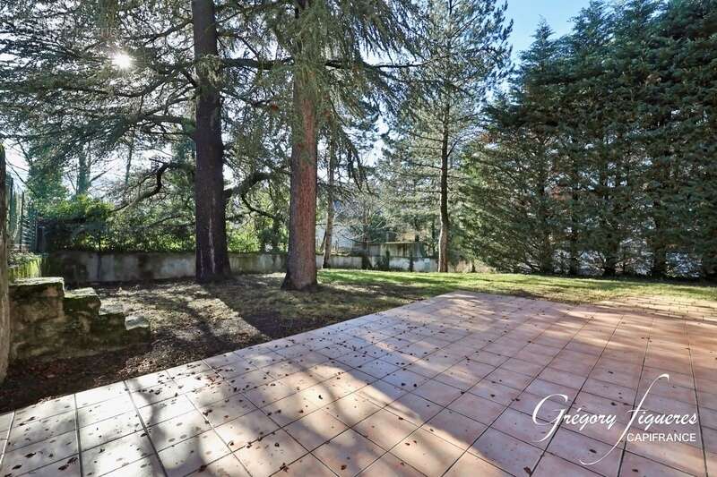 Maison à SAINT-ETIENNE