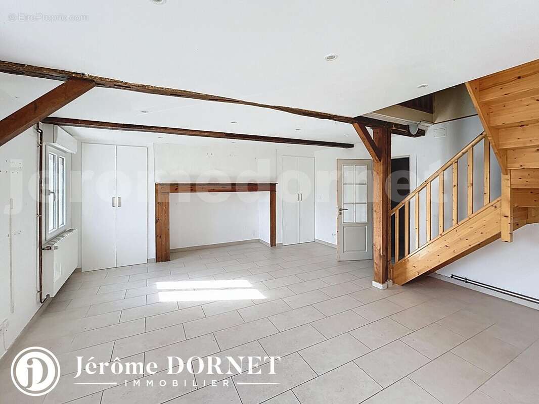 gu_00001 - Maison à CREVECOEUR-LE-GRAND