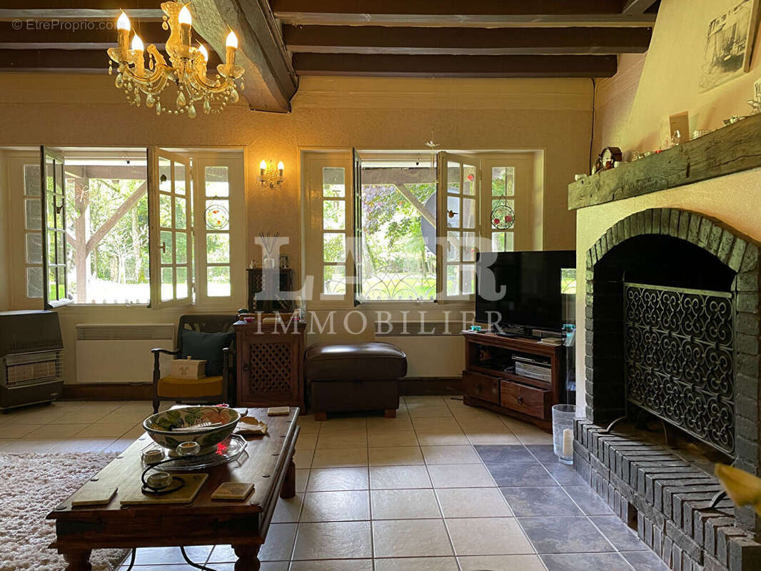 Maison à vendre secteur Igé - Réf B14075 - photo 4