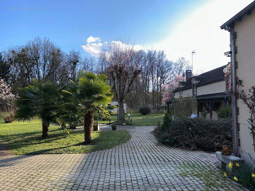 Maison à VILLEMANDEUR