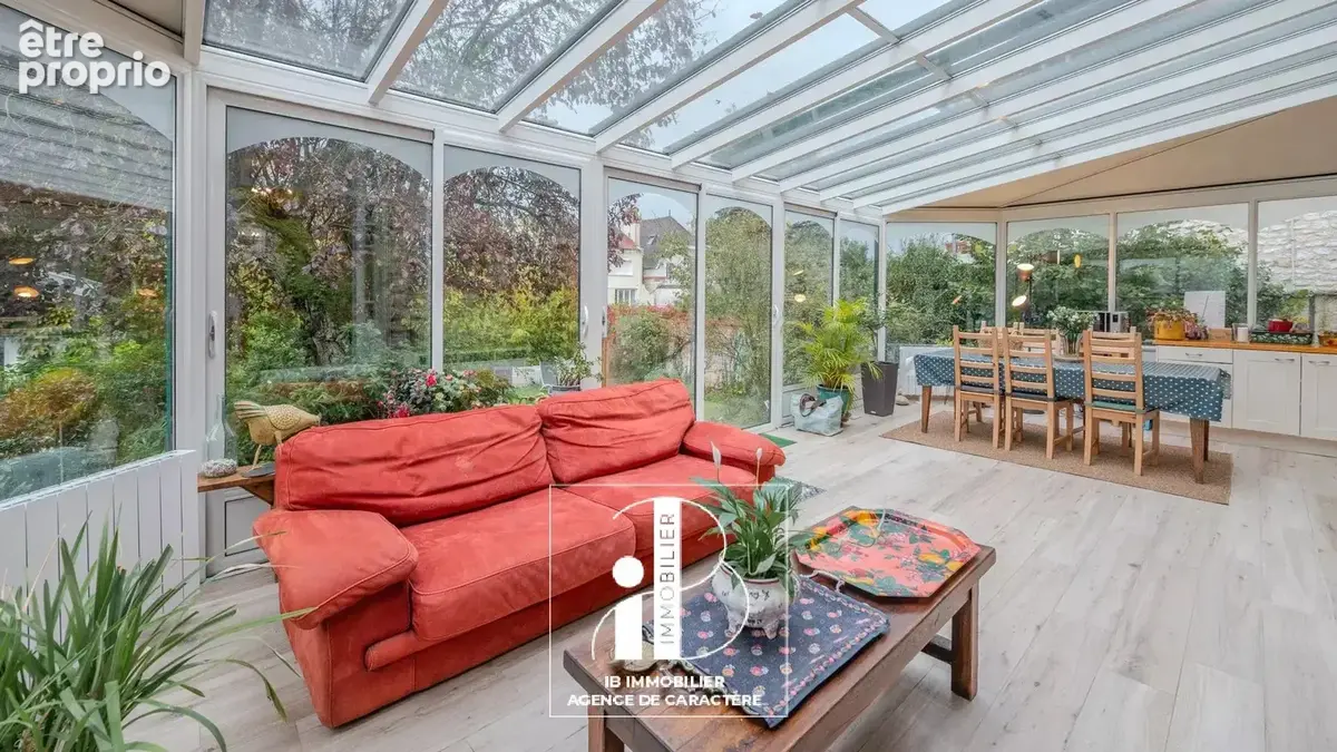 Fontainebleau - quartier recherche - rue elegante et au calme - propriete 1920 environ 215m² avec jardin - - photo 7