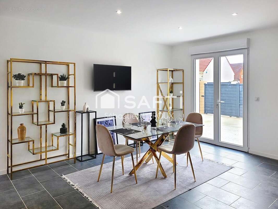 Maison 130 m² à Saulnieres  - photo 4