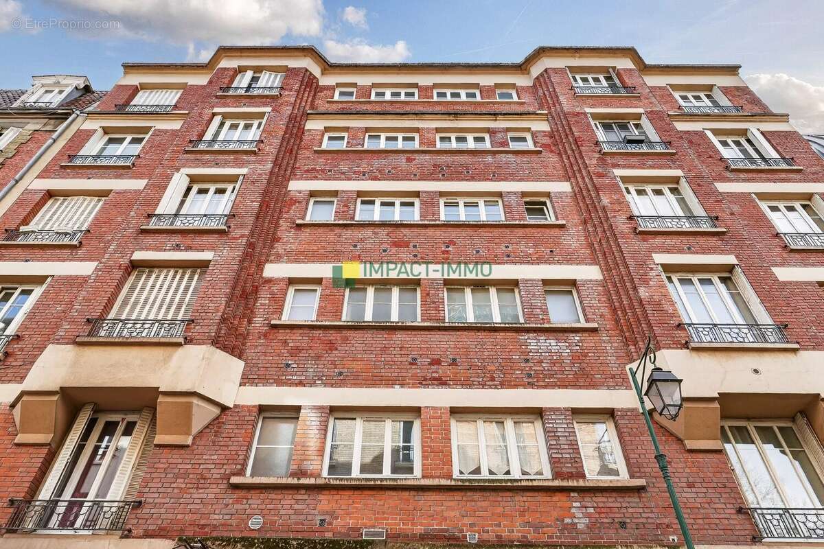Appartement à COLOMBES