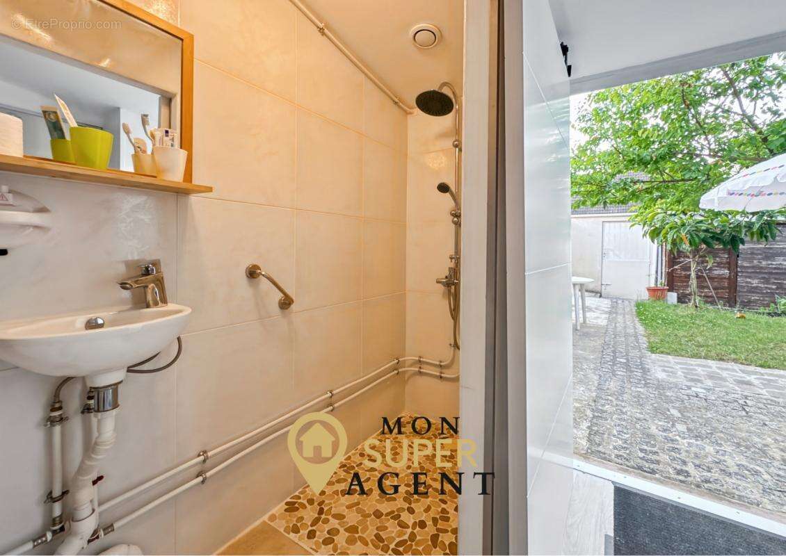 Maison à LE MEE-SUR-SEINE