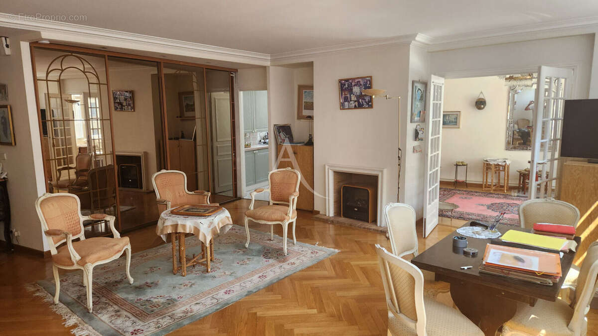Appartement 3 pièces 95 M² PARIS 16 - photo 8