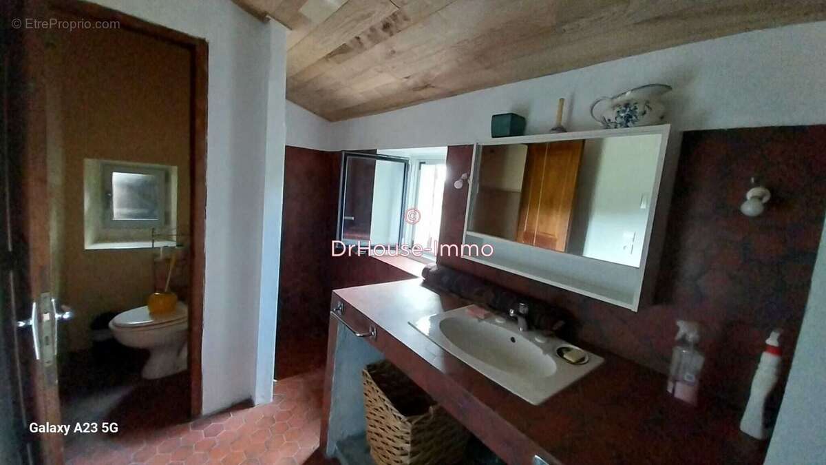 Maison à CREGOLS