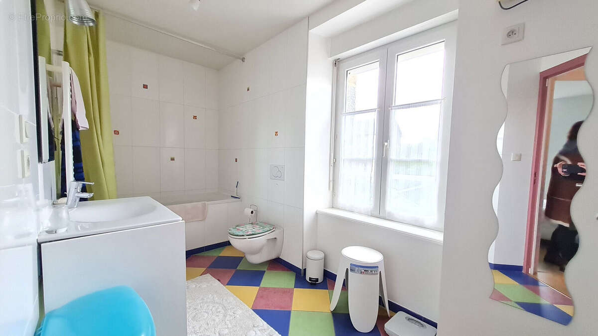 Maison à SAINT-AUBIN-DU-CORMIER