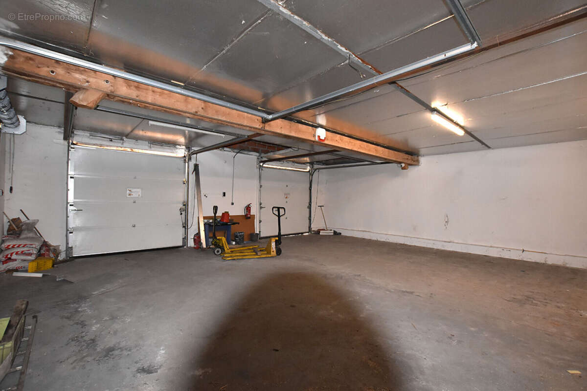 Commerce à LAPALISSE