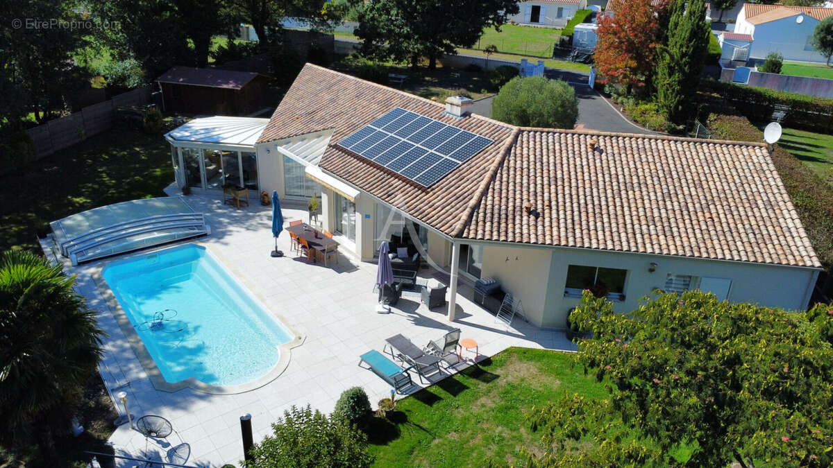 Maison à TALMONT-SAINT-HILAIRE