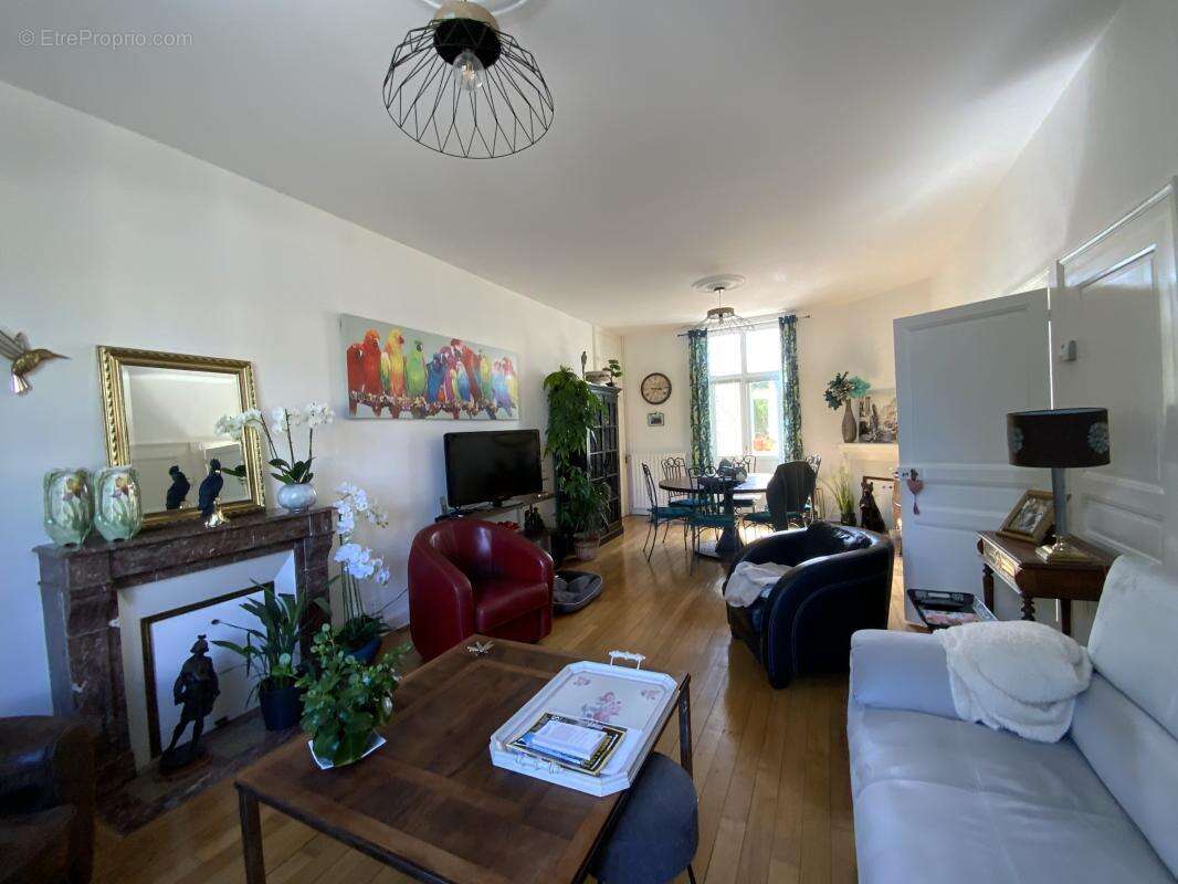 Maison à BERSAC-SUR-RIVALIER