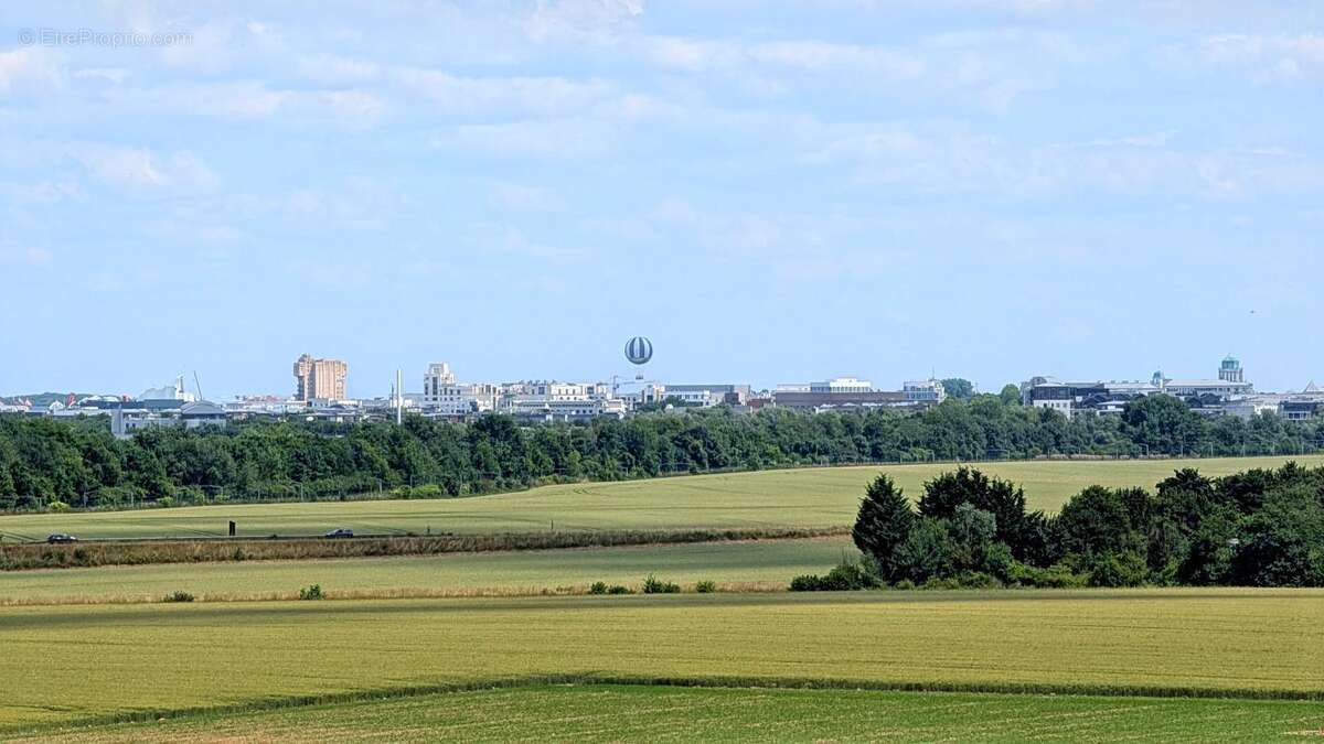 Appartement à BUSSY-SAINT-GEORGES