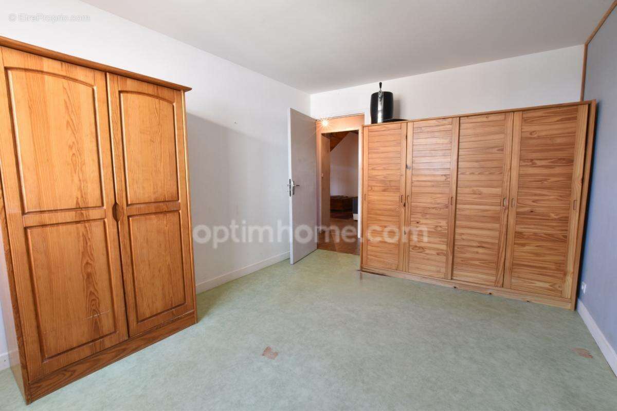 Maison à vendre 5 pièces DOMAIZE (63) - photo 19