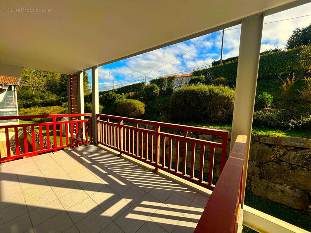 Appartement à USTARITZ