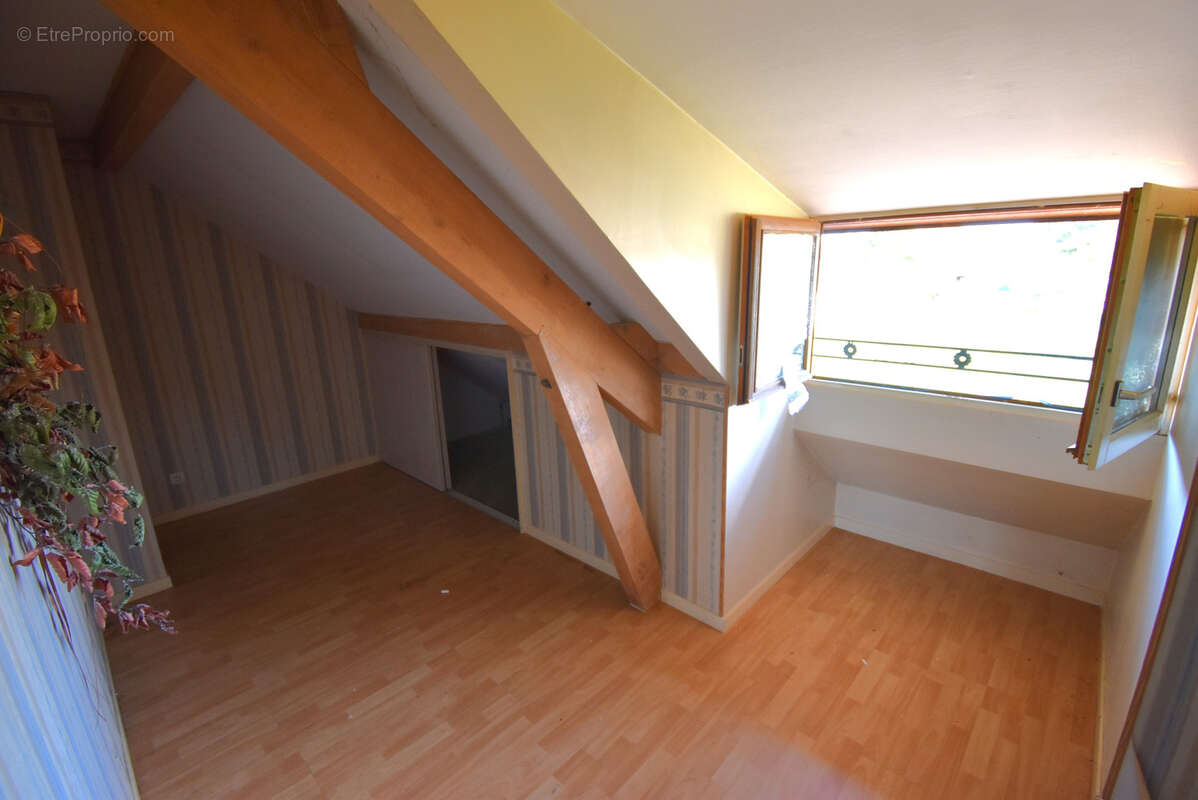 Maison à SAINT-SAUVEUR