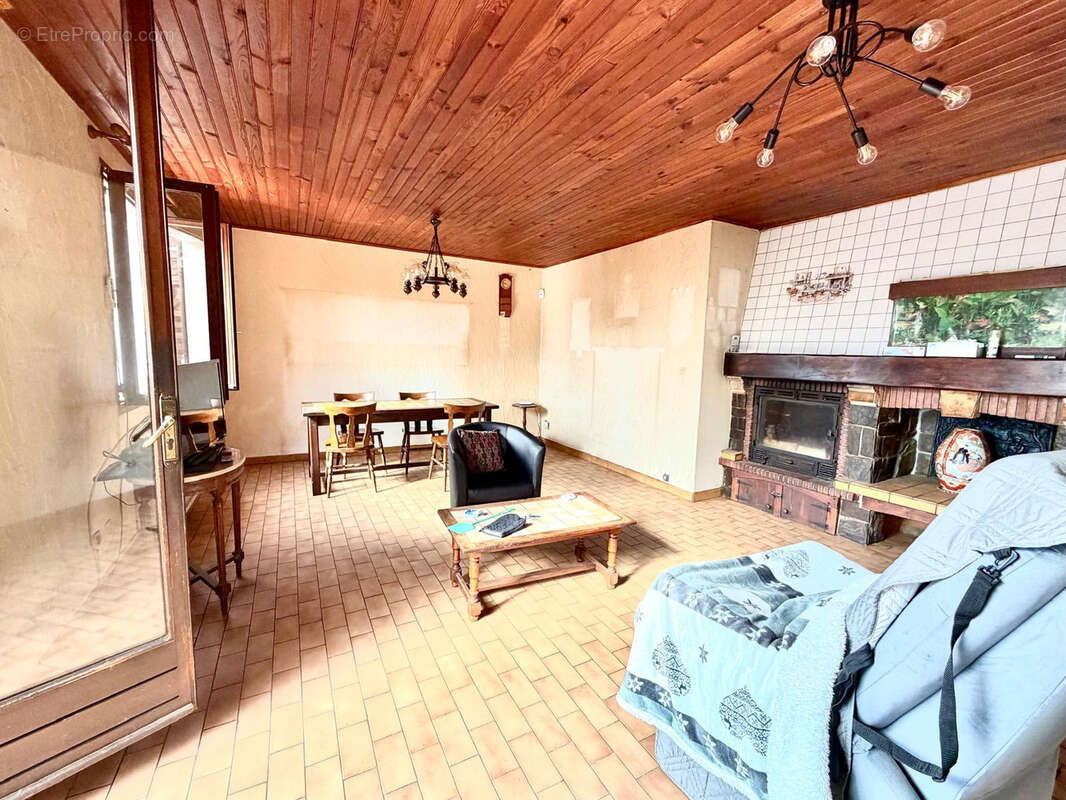 Maison à THEZA