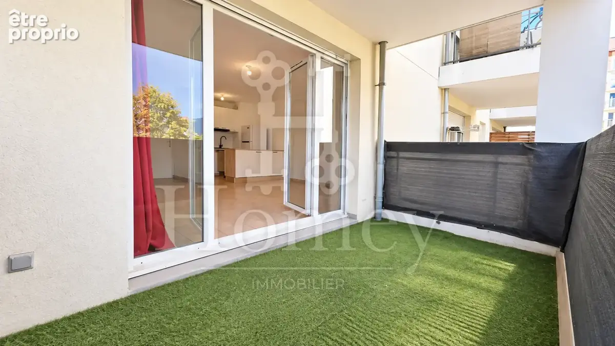 ANNEMASSE - T2 avec Piscine & Balcon - 20min Genève Cornavin - Parking sous-sol - Idéal Frontaliers - EXCLUSIV - photo 3
