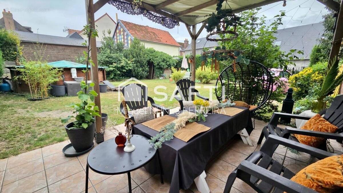 Photo 1 - Maison à PETIT-COURONNE