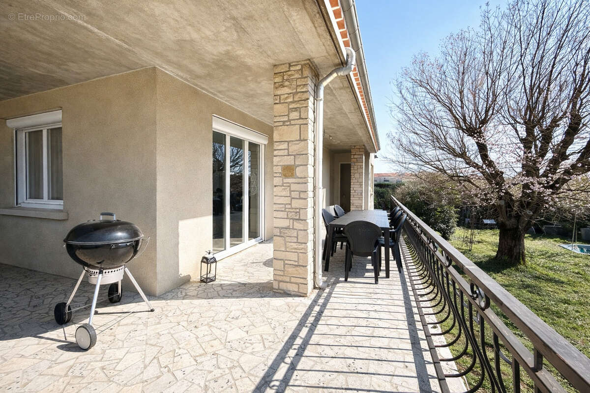 Maison à PIERRELATTE