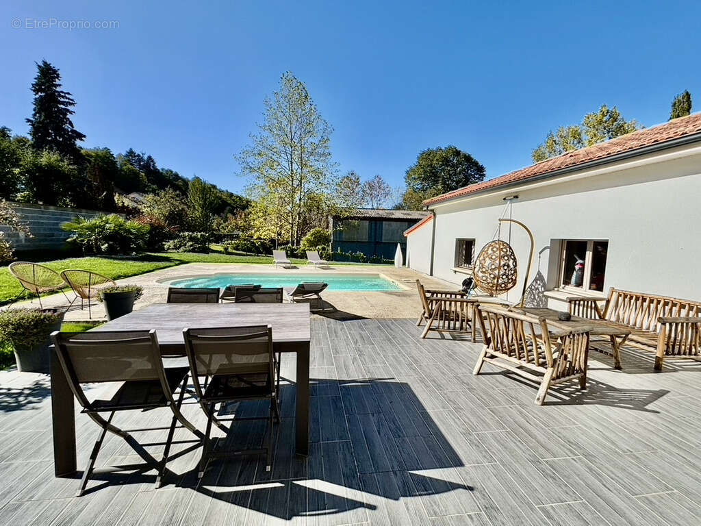 Maison à BOSMIE-L&#039;AIGUILLE