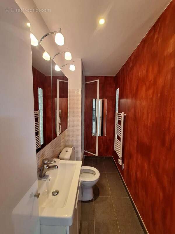 Appartement à COGOLIN