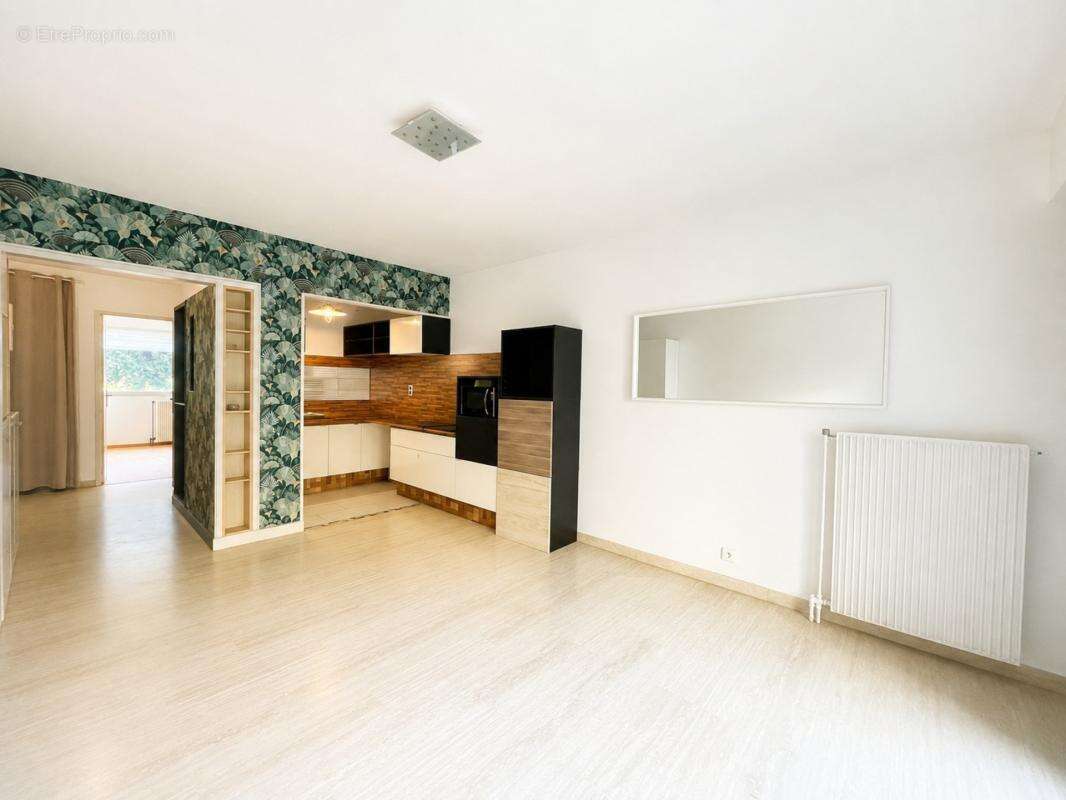 Appartement - 2 pièces - Jardin - Cave - Parking - Piscine - Tennis - Parc - Proche Parc Montcalm - Ligne 5 Tramway - photo 6