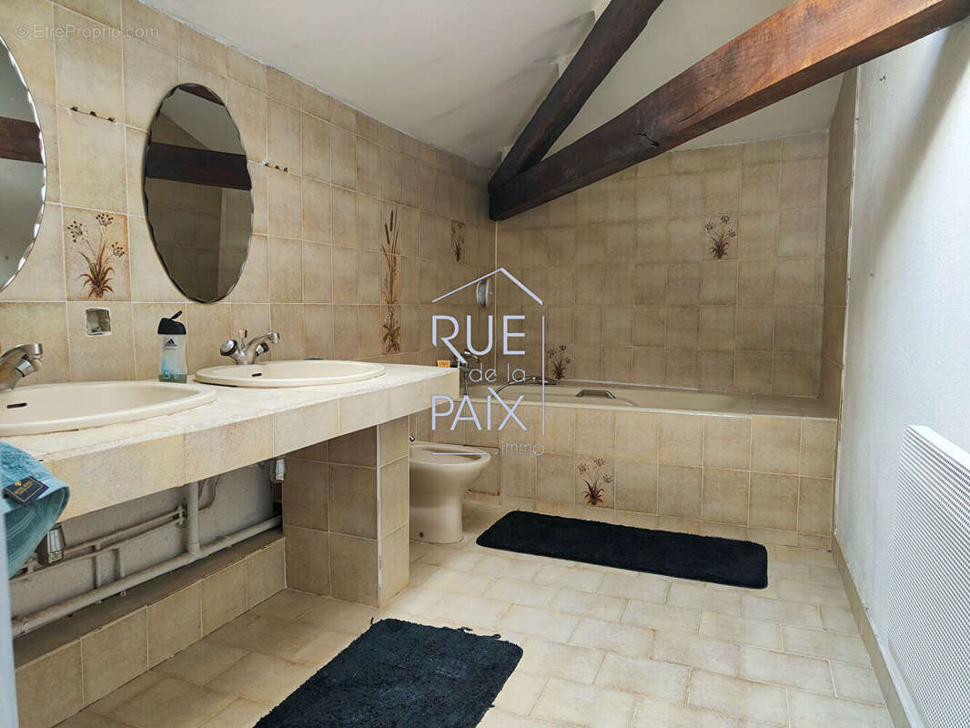 Maison à CHAMPIGNY-LE-SEC