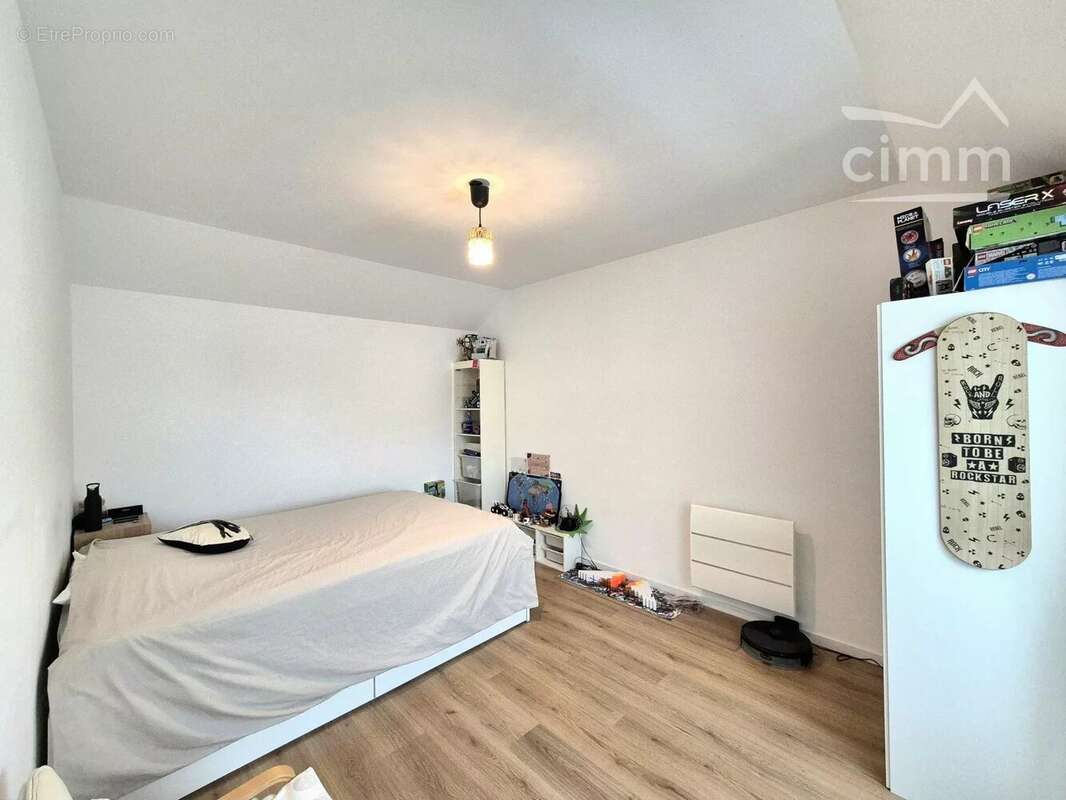 VINEUIL (41350) – Maison contemporaine de 140 m² – 5 chambres – Terrain clos – Domotique – Proche écoles - photo 13