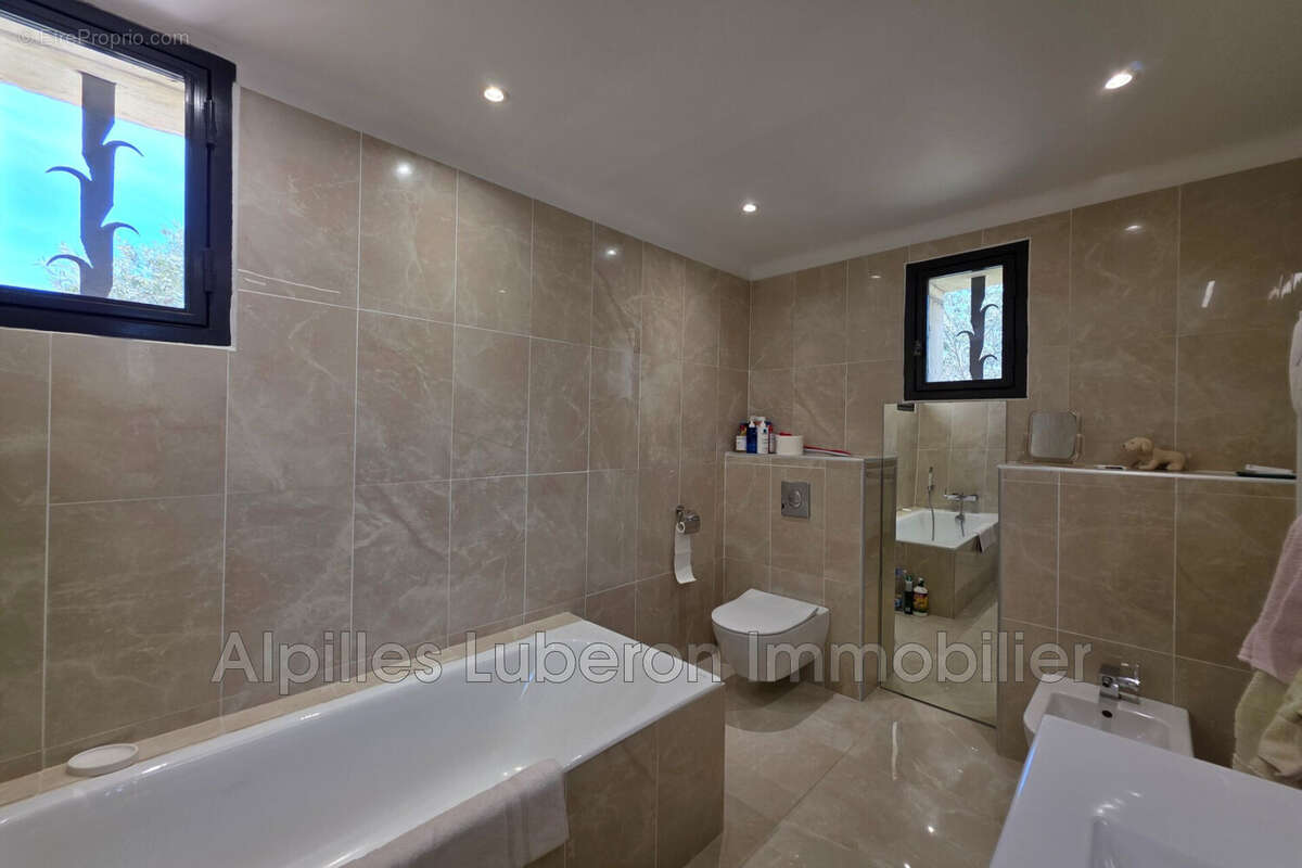 Maison à EYGALIERES