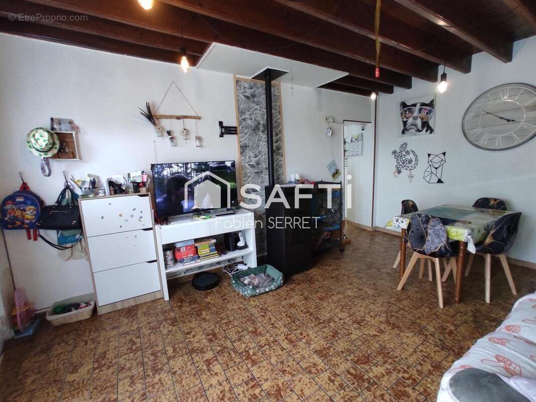 Maison 72 m² à Saint-Georges-D'elle  - photo 4