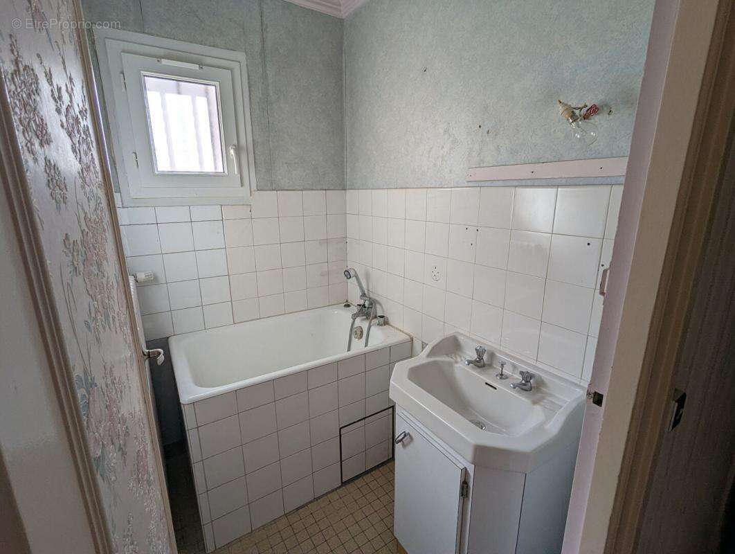 Propriété sur sous-sol total d'envrion 62m2 2 chambres parcelles 805m2 - photo 9