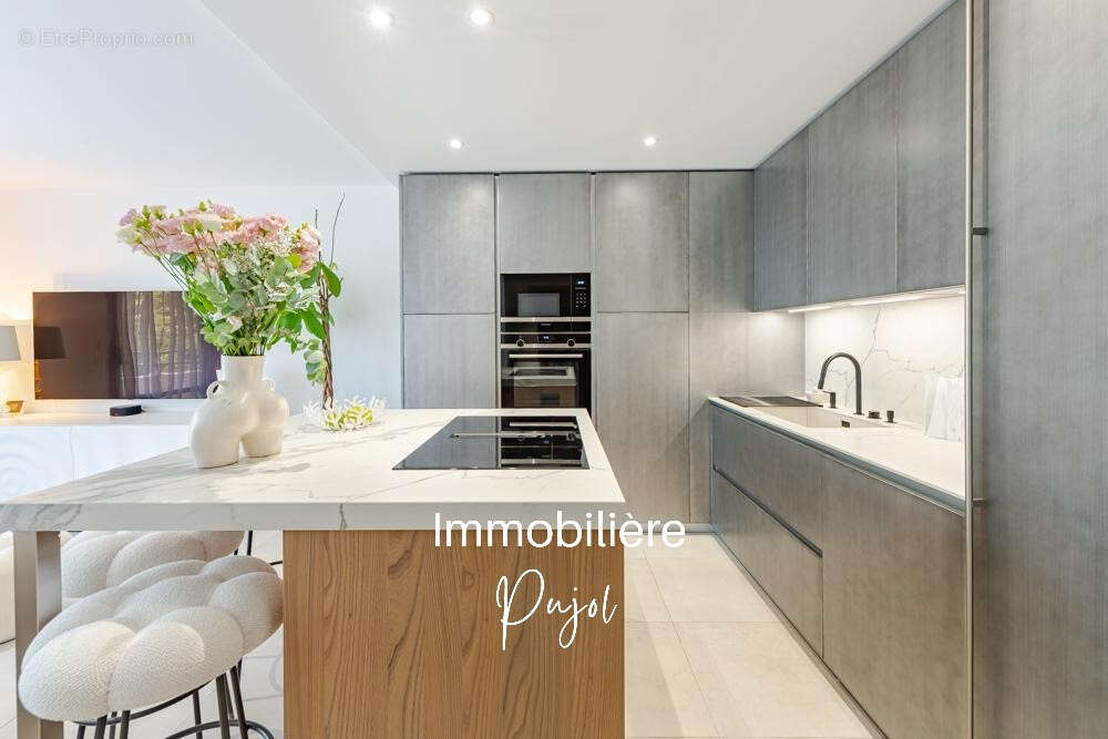 Appartement à MARSEILLE-8E