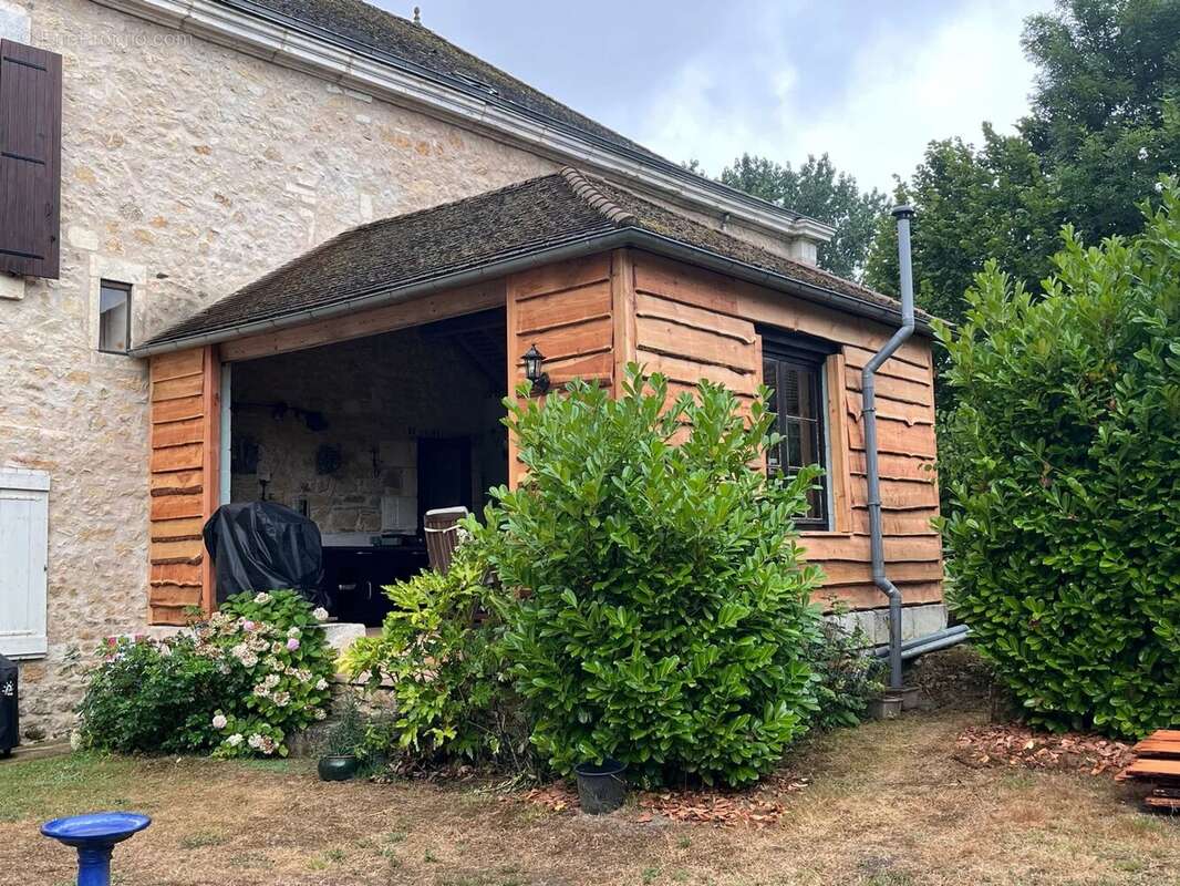 Maison à SAINT-MEDARD-D'EXCIDEUIL