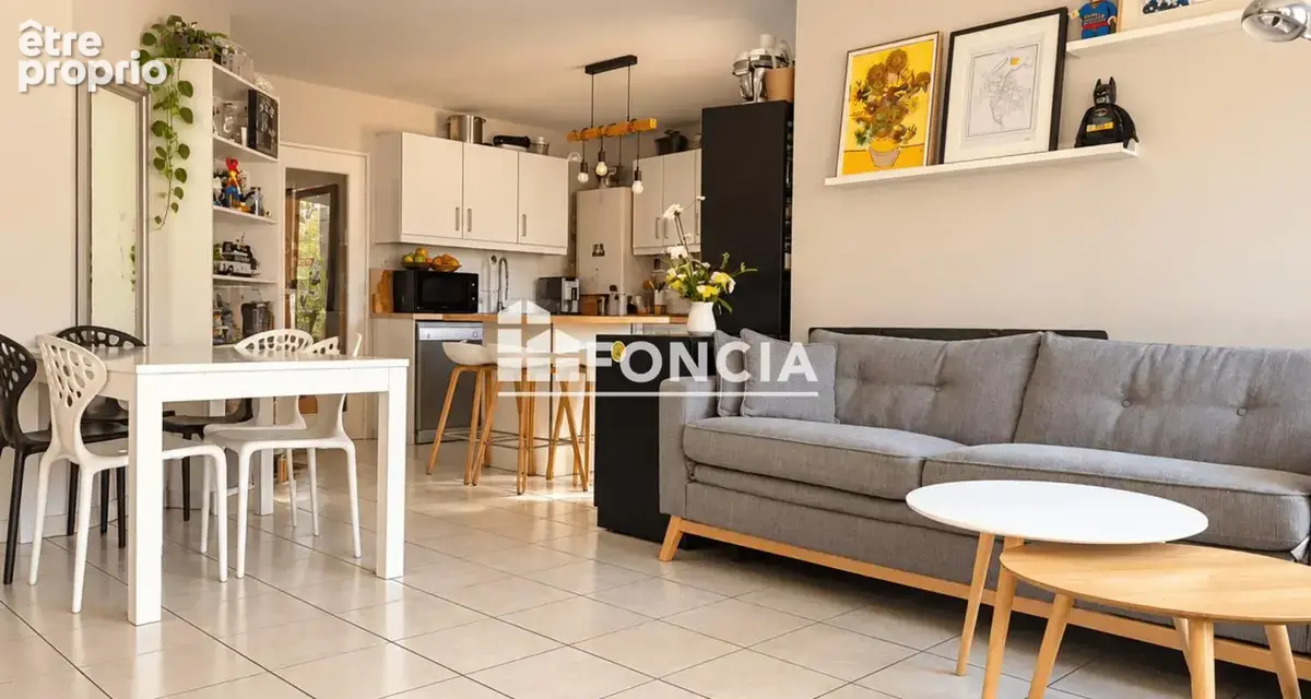 Oullins Centre - Appartement T3 à Vendre - photo 2