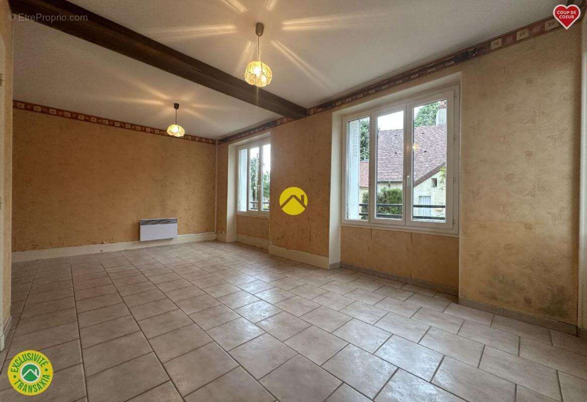 Maison à JOUET-SUR-L&#039;AUBOIS