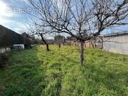 Terrain à LA FEUILLADE