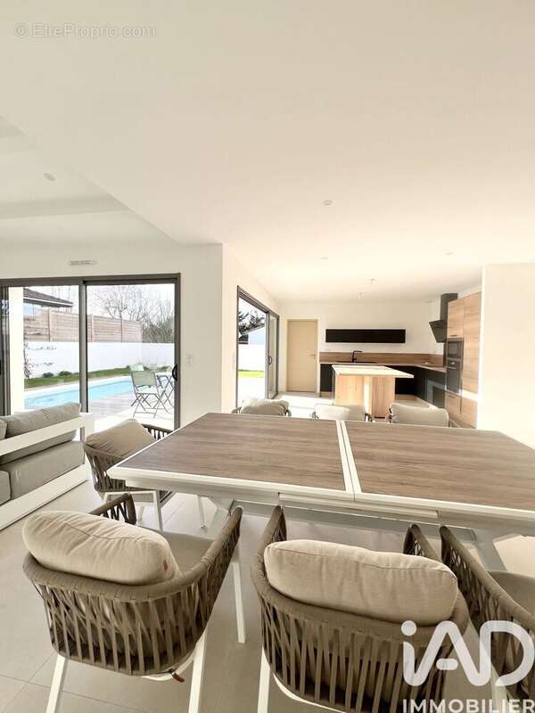 Photo 4 - Maison à ANGOULINS