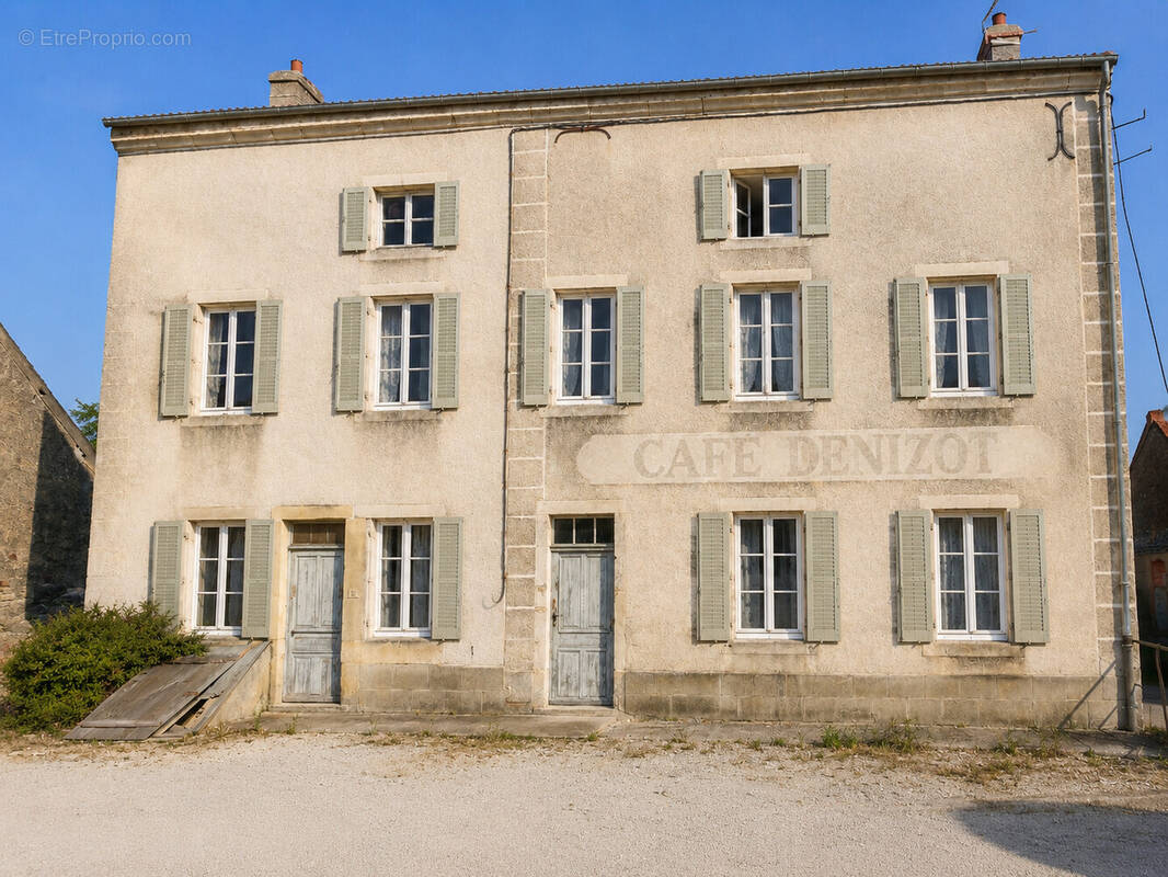 Appartement à BRAGNY-SUR-SAONE