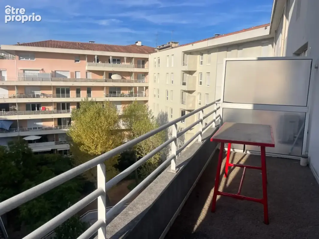 Appartement à vendre deernier étage 3 pièces AIX EN PROVENCE (13) dans une résidence en centre ville - photo 2