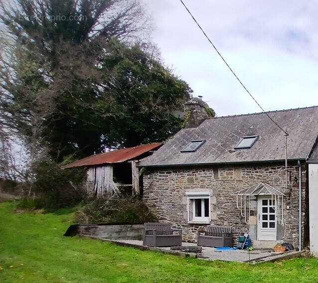 Maison à LESCOUET-GOUAREC