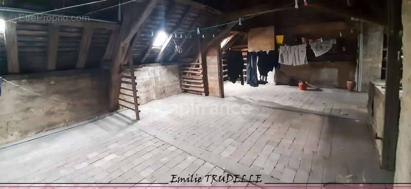 Maison à SAINT-CALAIS