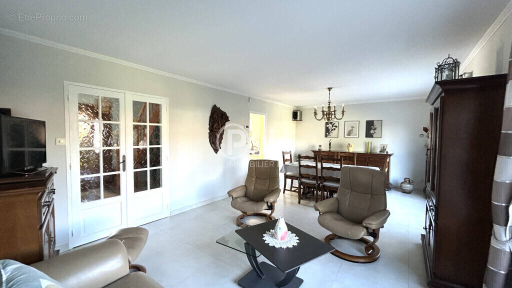 Maison à MONTIGNY-EN-GOHELLE