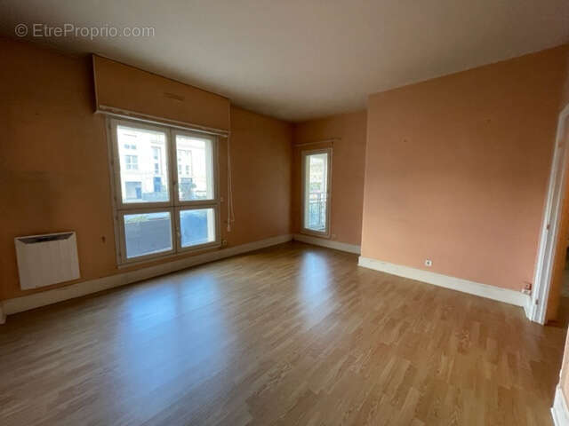 Residence de services pour seniors - appartement de 2 pièces en vente - photo 2