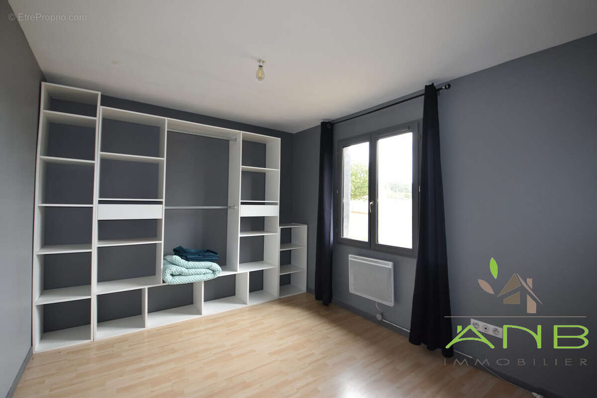Maison 154 m² à Saint-Sornin  - photo 9