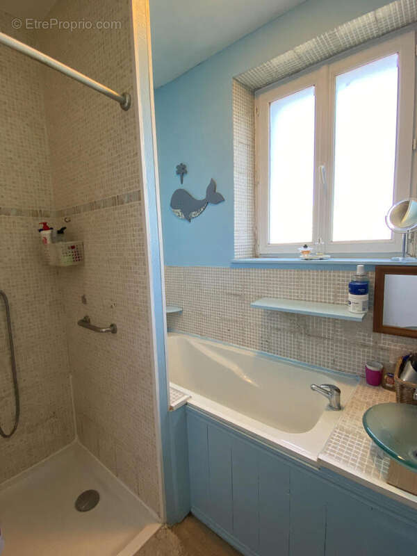 sdb rdc - Maison à SAINT-PRIVAT-DES-PRES