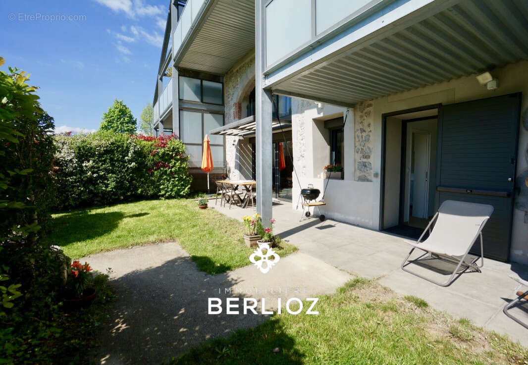 Appartement à MEYLAN