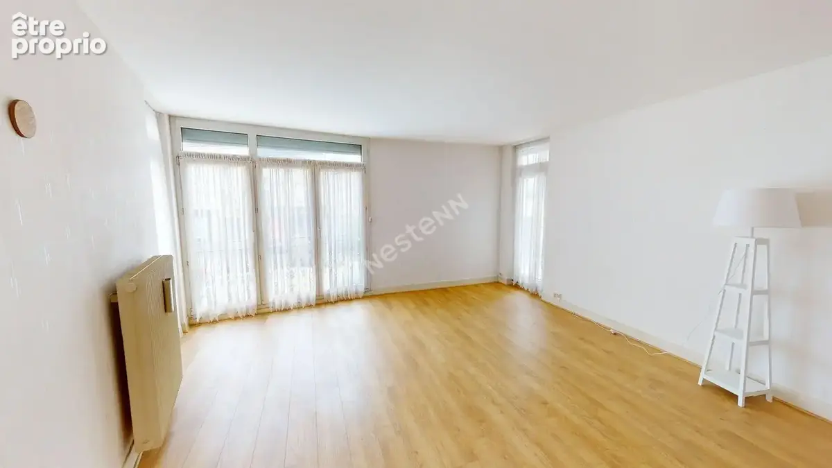 Appartement 3 pieces  - 73 m²  - reims comedie - proche centre ville - photo 1