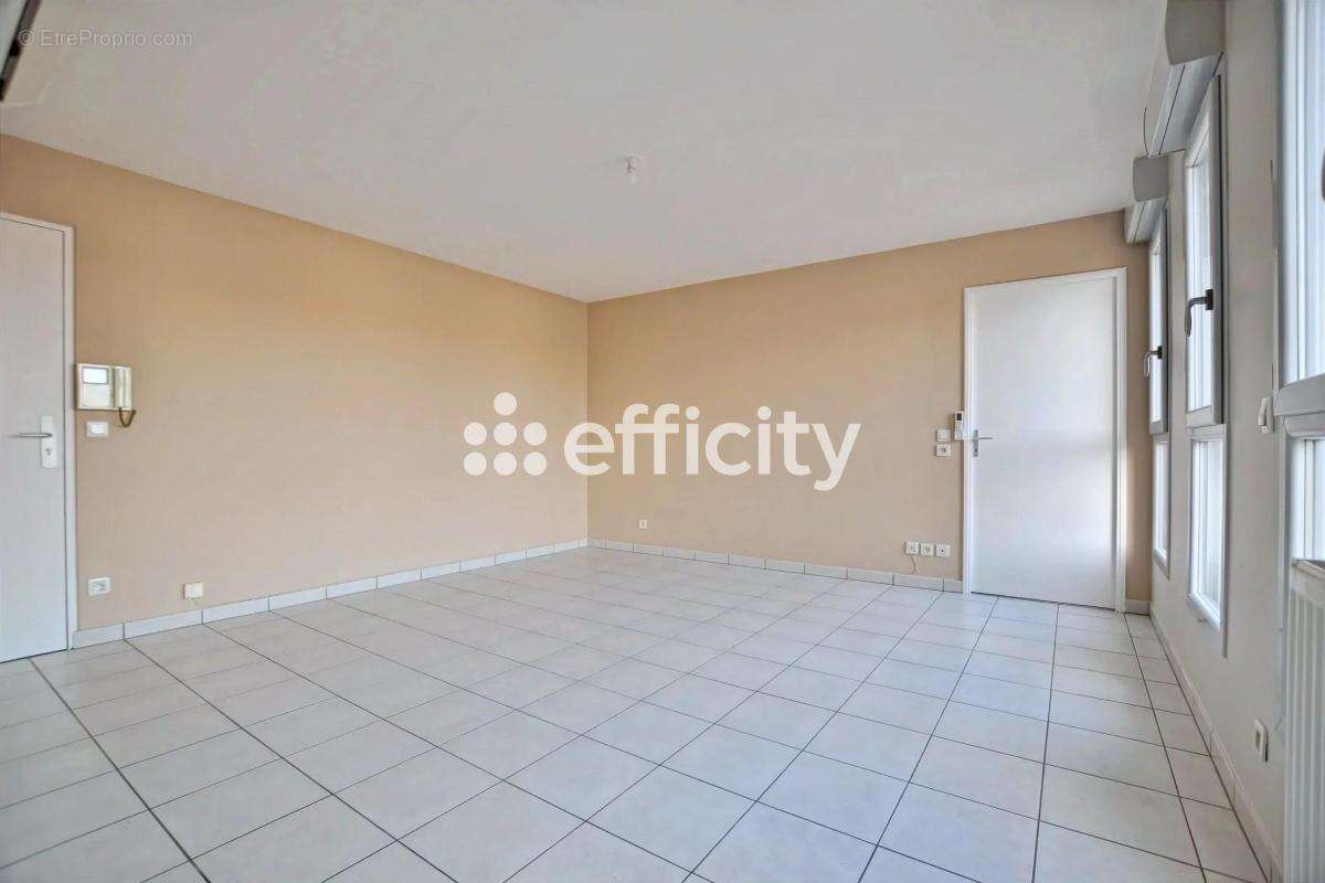 Appartement à VENISSIEUX