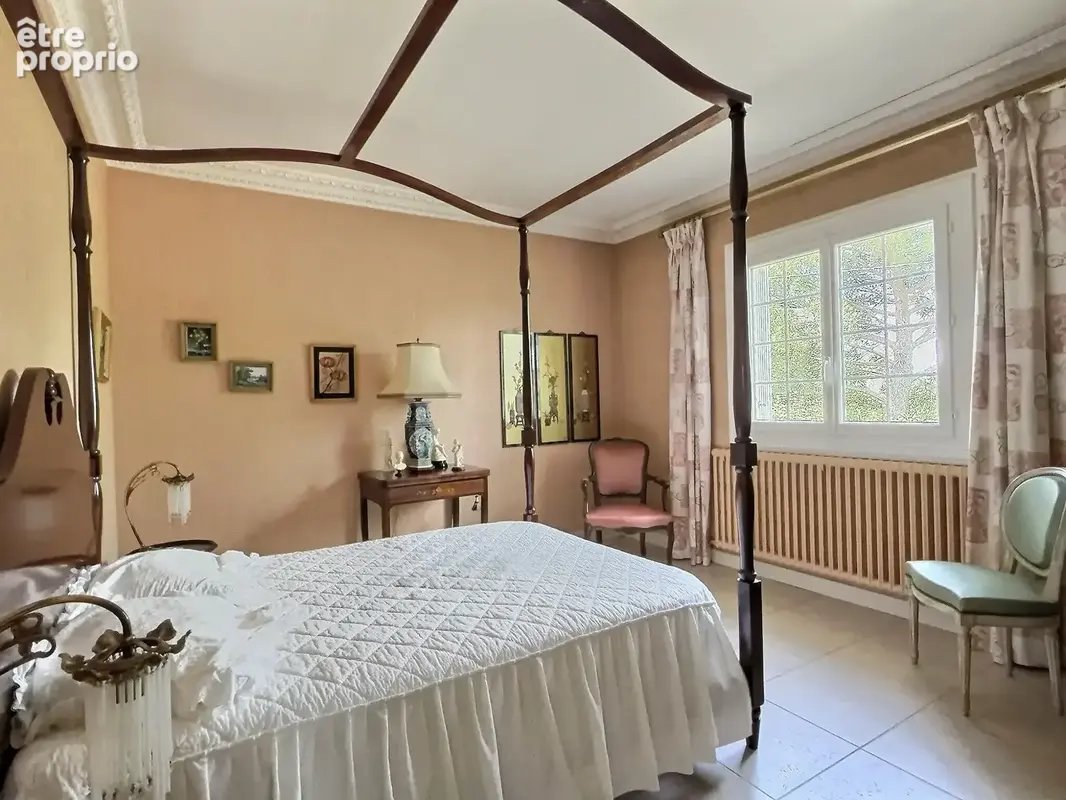 Maison familiale de plain-pied de 175 m2 sur parc arboré de 2500 m2 - photo 10