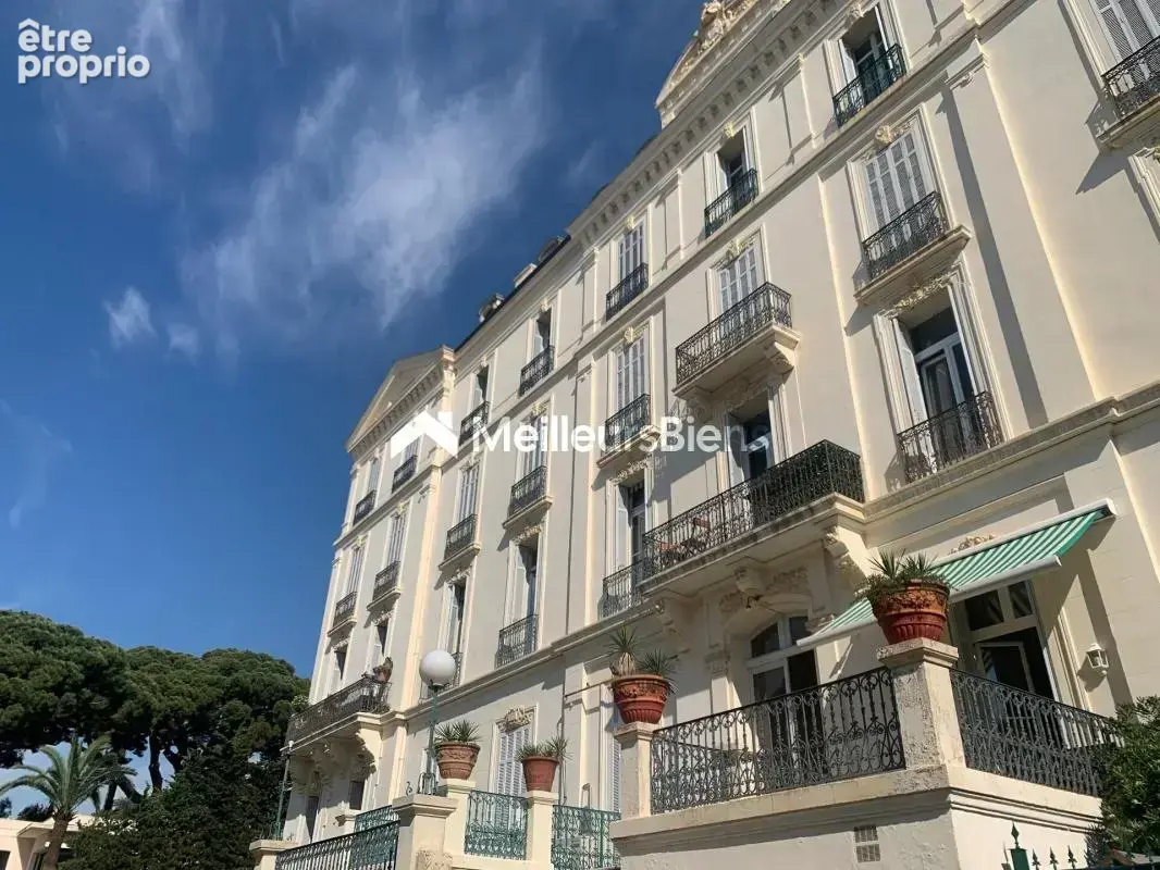 Cannes Alexandre III : Appartement Bourgeois rénové de 150 m2 dans superbe résidence avec parc - photo 18